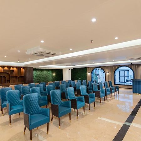 Grand Luxotica By Dls Hotels Dehradun Exterior photo
