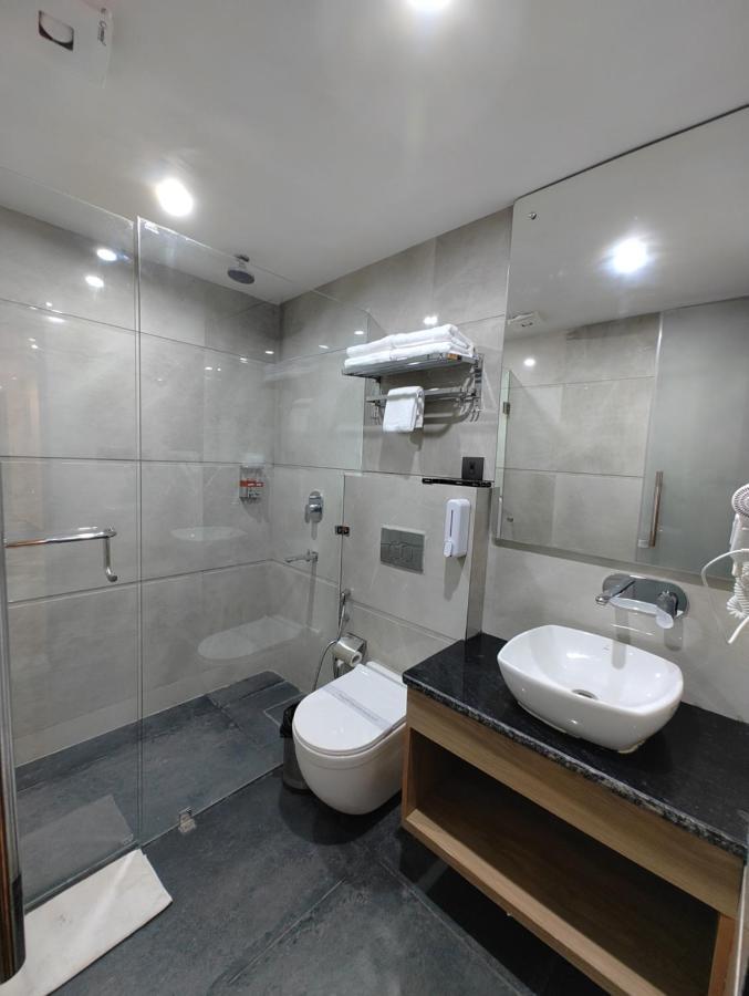 Grand Luxotica By Dls Hotels Dehradun Exterior photo
