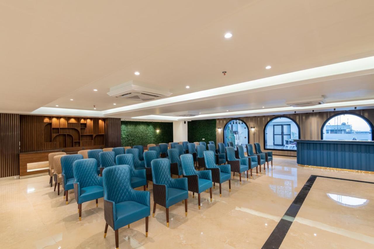 Grand Luxotica By Dls Hotels Dehradun Exterior photo