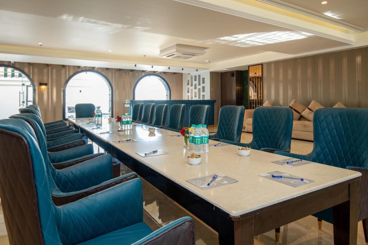 Grand Luxotica By Dls Hotels Dehradun Exterior photo